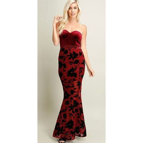 Miss Avenue WOMEN'S Velvet C Sweetheart Neckline, Mermaid Fit & Sheer Lace Dress - Picture 1 of 10